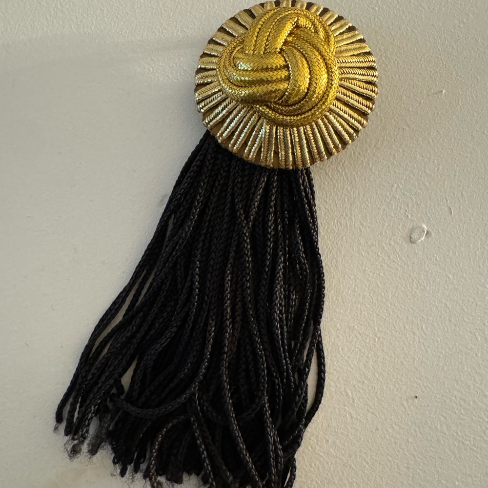 Vintage 50’s/60’s Gold Black Fringe Rope Knot Tassel Brooch | Old Money